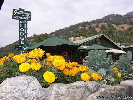 The Gateway Restaurant & Lodge Three Rivers Exterior foto